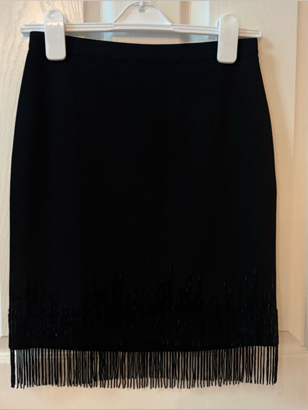 Ann Taylor Black Skirt Pull On Knit Beaded Fringe at Hem Size 0 Retail $248 NWOT